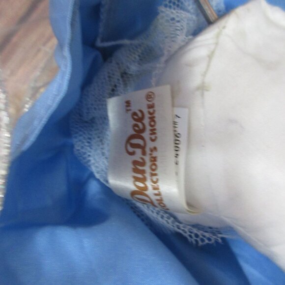 VTG Dan Dee Collector's Choice Porcelain Moving Musical Doll Plays Green Sleeves - Picture 5 of 7